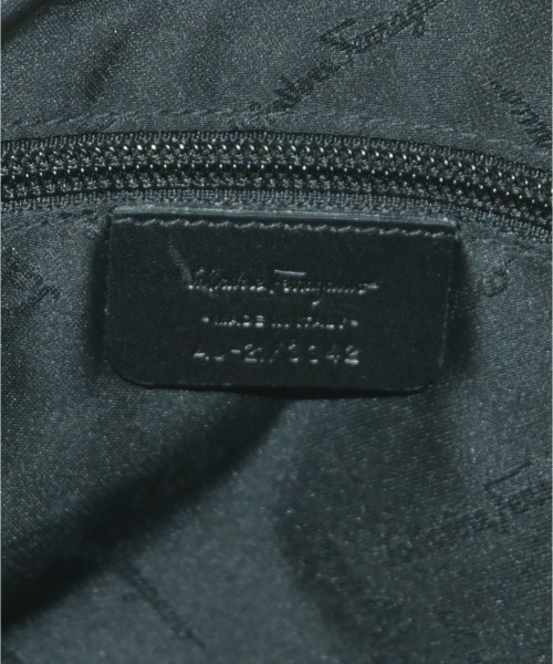 Salvatore Ferragamo（サルバトーレフェラガモ）ショルダーバッグ 茶 サイズ:- レディース/2200634870491