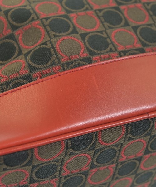 Salvatore Ferragamo（サルバトーレフェラガモ）ショルダーバッグ 茶 サイズ:- レディース/2200634870491