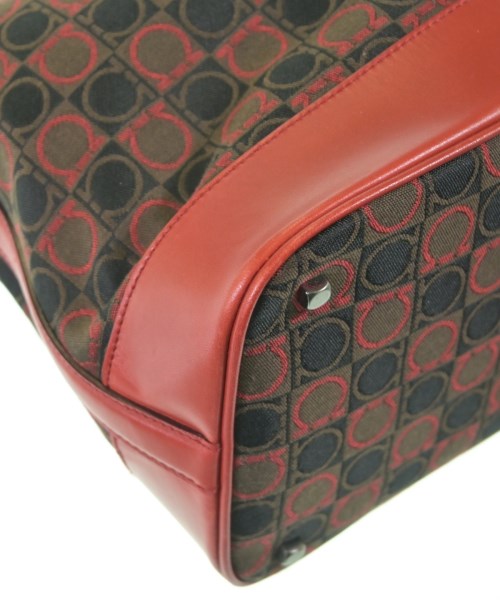 Salvatore Ferragamo（サルバトーレフェラガモ）ショルダーバッグ 茶 サイズ:- レディース/2200634870491