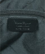 Salvatore Ferragamo（サルバトーレフェラガモ）ショルダーバッグ 茶 サイズ:- レディース/2200634870491