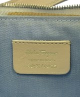 Salvatore Ferragamo（サルバトーレフェラガモ）ショルダーバッグ グレー サイズ:- レディース/2200634870507