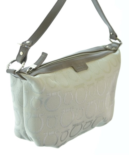 Salvatore Ferragamo（サルバトーレフェラガモ）ショルダーバッグ グレー サイズ:- レディース/2200634871030