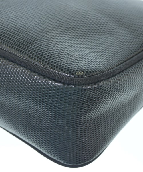 Salvatore Ferragamo（サルバトーレフェラガモ）ショルダーバッグ 紺 サイズ:- レディース/2200635915504