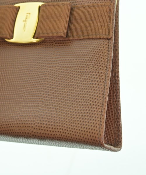 Salvatore Ferragamo（サルバトーレフェラガモ）ショルダーバッグ 茶 サイズ:- レディース/2200635916181