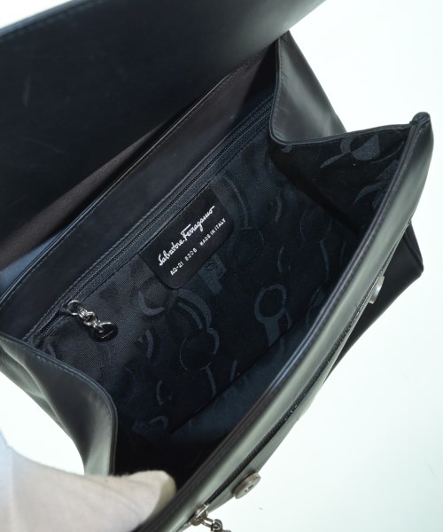 Salvatore Ferragamo（サルバトーレフェラガモ）ショルダーバッグ 黒 サイズ:- レディース/2200635916761