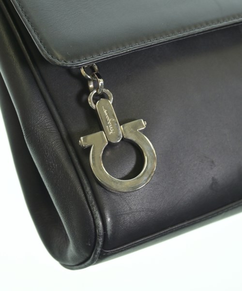 Salvatore Ferragamo（サルバトーレフェラガモ）ショルダーバッグ 黒 サイズ:- レディース/2200635916761