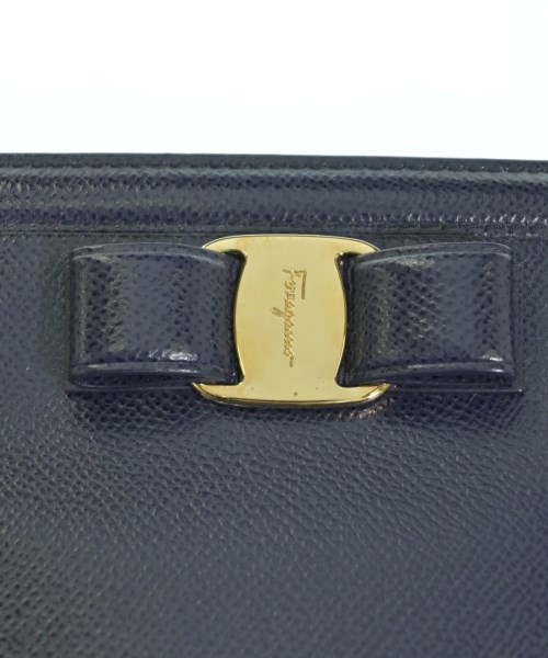 Salvatore Ferragamo（サルバトーレフェラガモ）トートバッグ 紺 サイズ:- レディース/2200639798110