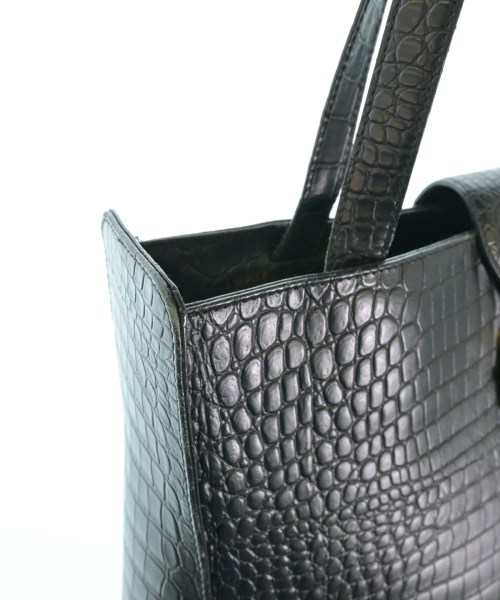 Salvatore Ferragamo（サルバトーレフェラガモ）トートバッグ 黒 サイズ:- レディース/2200639798165