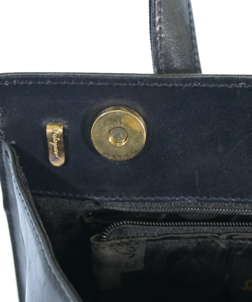 Salvatore Ferragamo（サルバトーレフェラガモ）ハンドバッグ 紺 サイズ:- レディース/2200639798172