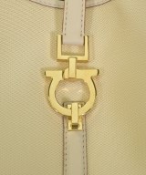 Salvatore Ferragamo（サルバトーレフェラガモ）ショルダーバッグ ベージュ サイズ:- レディース/2200639798189