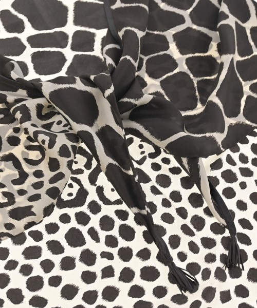 Salvatore Ferragamo（サルバトーレフェラガモ）バンダナ・スカーフ 茶 サイズ:- レディース/2200626175016