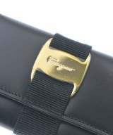 Salvatore Ferragamo（サルバトーレフェラガモ）キーケース・キーホルダー 黒 サイズ:- レディース/2200627237058