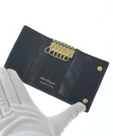 Salvatore Ferragamo（サルバトーレフェラガモ）キーケース・キーホルダー 黒 サイズ:- レディース/2200627237058
