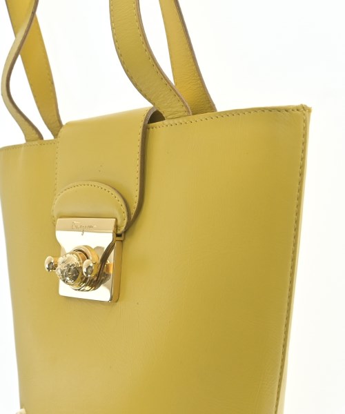Salvatore Ferragamo（サルバトーレフェラガモ）ハンドバッグ 黄 サイズ:- レディース/2200627237669