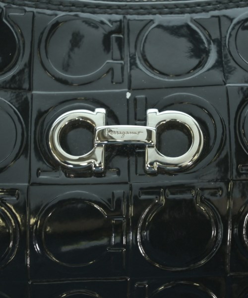 Salvatore Ferragamo（サルバトーレフェラガモ）ショルダーバッグ 黒 サイズ:- レディース/2200627237775