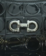 Salvatore Ferragamo（サルバトーレフェラガモ）ショルダーバッグ 黒 サイズ:- レディース/2200627237775