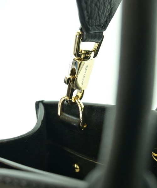 Salvatore Ferragamo（サルバトーレフェラガモ）ハンドバッグ 黒 サイズ:M レディース/2200613964012