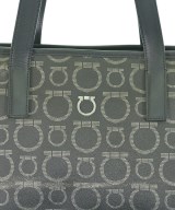 Salvatore Ferragamo（サルバトーレフェラガモ）ハンドバッグ 黒 サイズ:- レディース/2200614244168