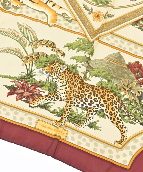 Salvatore Ferragamo（サルバトーレフェラガモ）バンダナ・スカーフ 赤 サイズ:- レディース/2200608208541