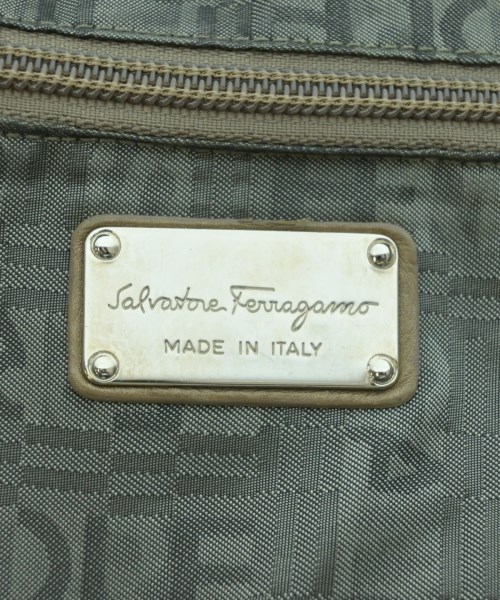 Salvatore Ferragamo（サルバトーレフェラガモ）ハンドバッグ 茶 サイズ:- レディース/2200617224037