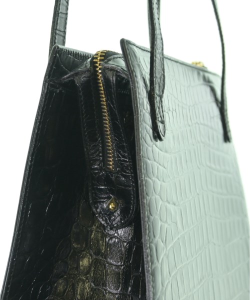 Salvatore Ferragamo（サルバトーレフェラガモ）ハンドバッグ 黒 サイズ:- レディース/2200619974251