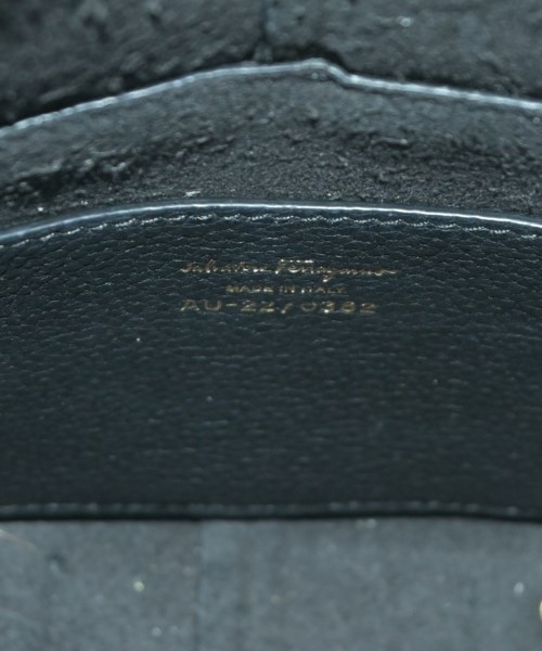 Salvatore Ferragamo（サルバトーレフェラガモ）ショルダーバッグ 黒 サイズ:- レディース/2200619974305