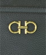 Salvatore Ferragamo（サルバトーレフェラガモ）ショルダーバッグ 黒 サイズ:- レディース/2200619974305