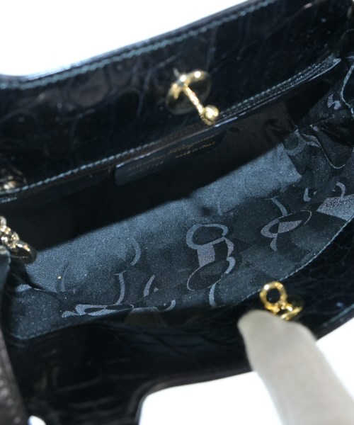 Salvatore Ferragamo（サルバトーレフェラガモ）ハンドバッグ 黒 サイズ:- レディース/2200619974527