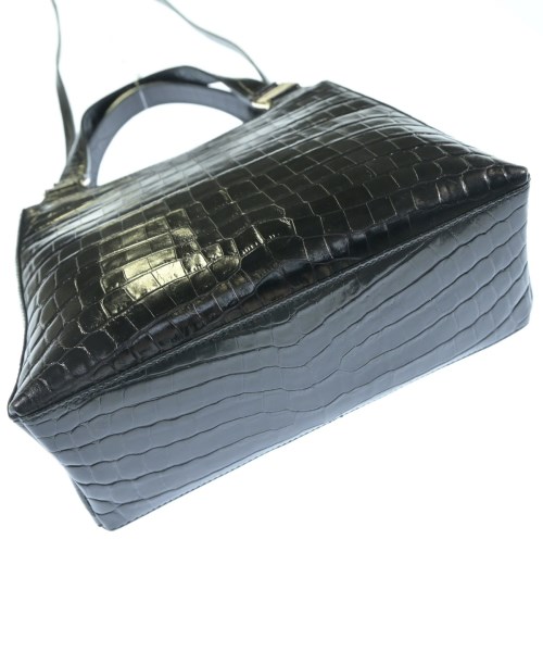 Salvatore Ferragamo（サルバトーレフェラガモ）ハンドバッグ 黒 サイズ:- レディース/2200619974527