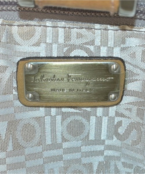 Salvatore Ferragamo（サルバトーレフェラガモ）ハンドバッグ 茶 サイズ:- レディース/2200619974572