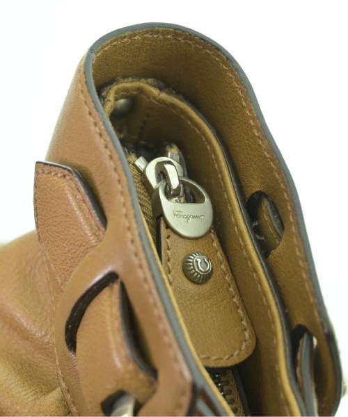 Salvatore Ferragamo（サルバトーレフェラガモ）ハンドバッグ 茶 サイズ:- レディース/2200619974572
