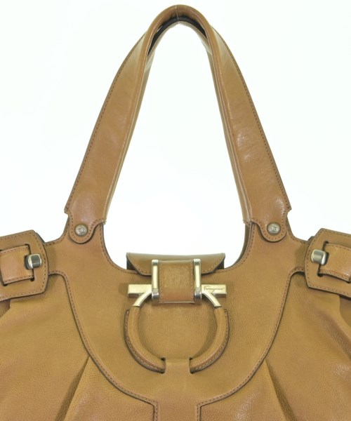 Salvatore Ferragamo（サルバトーレフェラガモ）ハンドバッグ 茶 サイズ:- レディース/2200619974572