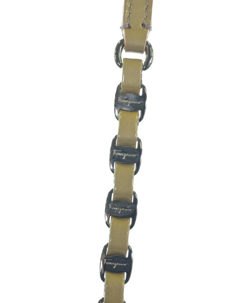 Salvatore Ferragamo（サルバトーレフェラガモ）ショルダーバッグ ベージュ サイズ:- レディース/2200600680154
