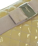 Salvatore Ferragamo（サルバトーレフェラガモ）ショルダーバッグ ベージュ サイズ:- レディース/2200600680154