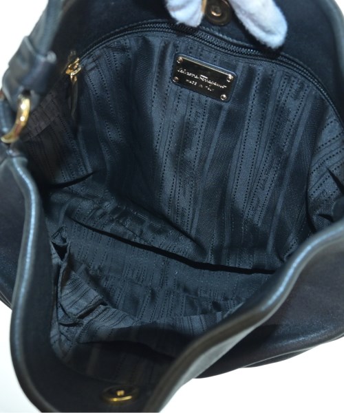 Salvatore Ferragamo（サルバトーレフェラガモ）ショルダーバッグ 黒 サイズ:- レディース/2200603591488