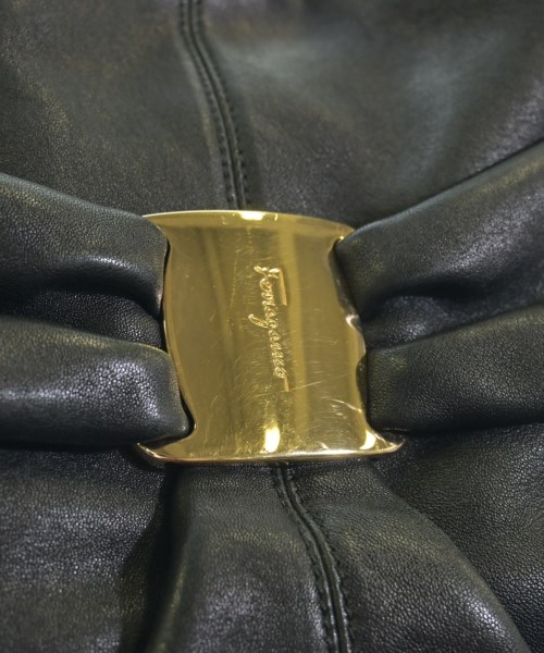 Salvatore Ferragamo（サルバトーレフェラガモ）ショルダーバッグ 黒 サイズ:- レディース/2200603591488