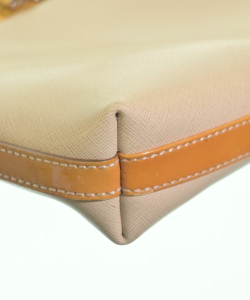 Salvatore Ferragamo（サルバトーレフェラガモ）ショルダーバッグ ベージュ サイズ:- レディース/2200603591631