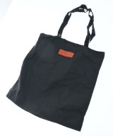 Salvatore Ferragamo（サルバトーレフェラガモ）ポーチ オレンジ サイズ:- レディース/2200603591969