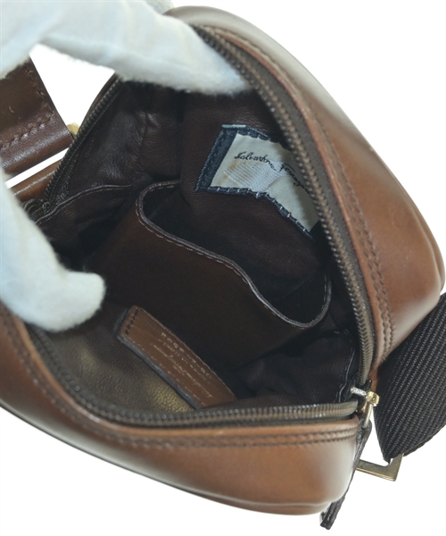 Salvatore Ferragamo（サルバトーレフェラガモ）ショルダーバッグ 紺 サイズ:- レディース/2200605904156