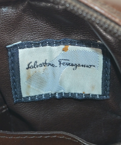 Salvatore Ferragamo（サルバトーレフェラガモ）ショルダーバッグ 紺 サイズ:- レディース/2200605904156