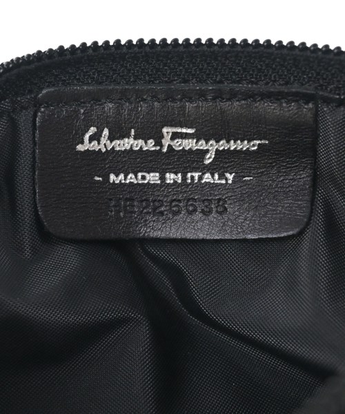 Salvatore Ferragamo（サルバトーレフェラガモ）ポーチ 黒 サイズ:- レディース/2200605904590