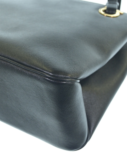 Salvatore Ferragamo（サルバトーレフェラガモ）ハンドバッグ 黒 サイズ:- レディース/2200605904897