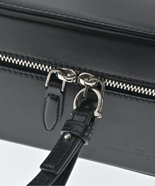 Salvatore Ferragamo（サルバトーレフェラガモ）クラッチバッグ 黒 サイズ:- レディース/2200606500173