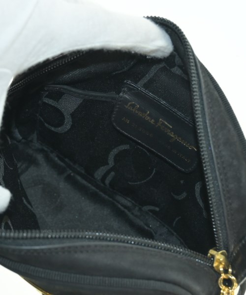 Salvatore Ferragamo（サルバトーレフェラガモ）ショルダーバッグ 黒 サイズ:- レディース/2200603437014