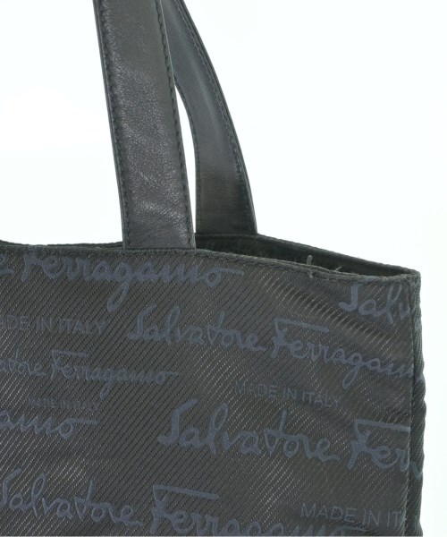 Salvatore Ferragamo（サルバトーレフェラガモ）トートバッグ 黒 サイズ:- レディース/2200607086096