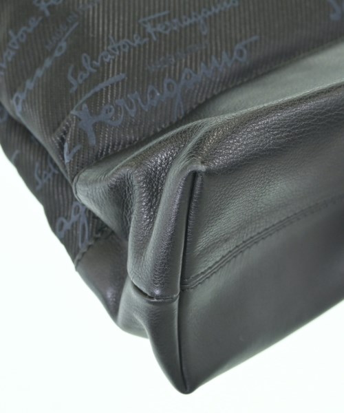 Salvatore Ferragamo（サルバトーレフェラガモ）トートバッグ 黒 サイズ:- レディース/2200607086096