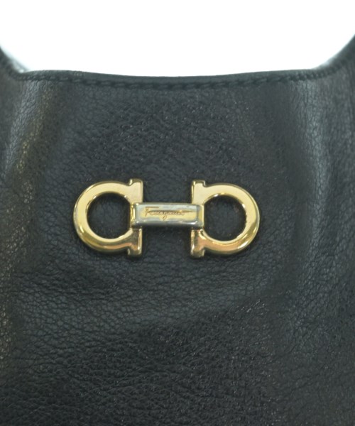 Salvatore Ferragamo（サルバトーレフェラガモ）ハンドバッグ 黒 サイズ:- レディース/2200607860894