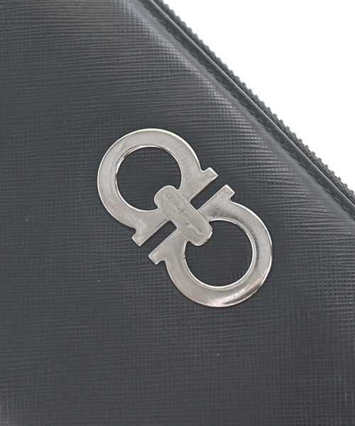 Salvatore Ferragamo（サルバトーレフェラガモ）財布・コインケース 黒 サイズ:- レディース/2200607861433