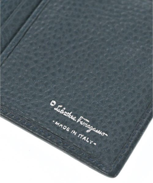 Salvatore Ferragamo（サルバトーレフェラガモ）財布・コインケース 緑 サイズ:- レディース/2200607861518