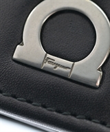 Salvatore Ferragamo（サルバトーレフェラガモ）キーケース・キーホルダー 黒 サイズ:- レディース/2200607861600